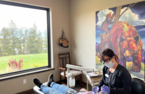 Sara in op Great Northern Dental Care -Ronald Jarvis, DDS